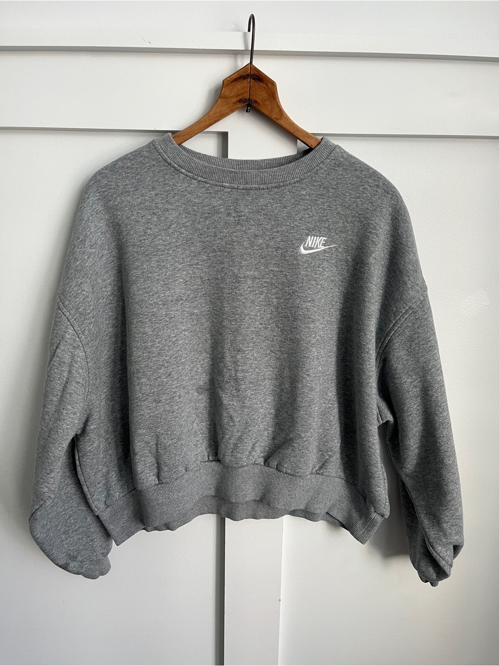 Girls Nike Grey Boxy Crewneck Sweatshirt XL